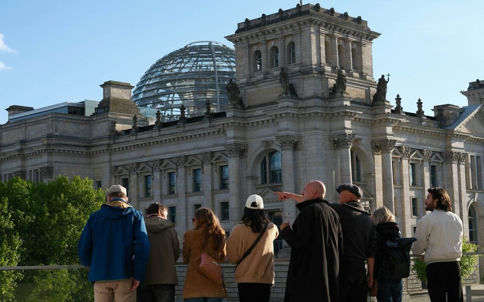 Berlin: Tour of Government District & Visit to Reichstag Dome