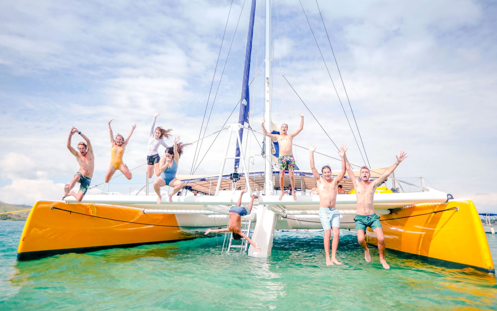 Full-Day South Sea Sailing Adventure with Lunch, Drinks & Hotel Transfers