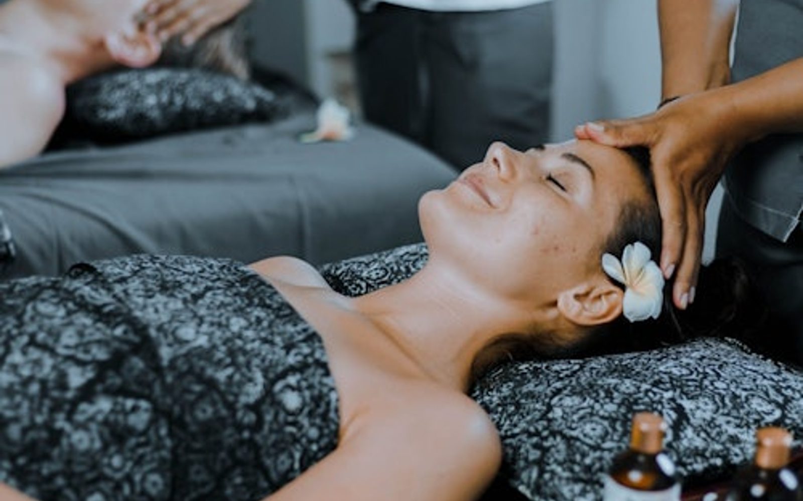 Ubud Floating Breakfast, Jungle Swing & Spa: Romantic Tour with Transfers