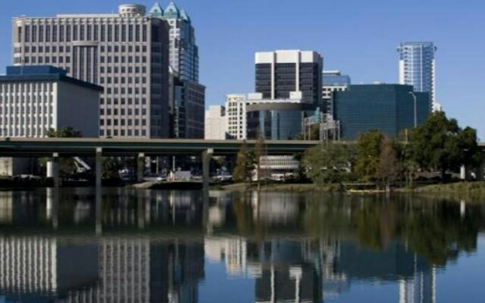 Orlando: Guided City Tour + Boat Cruise + Roundtrip Transfer
