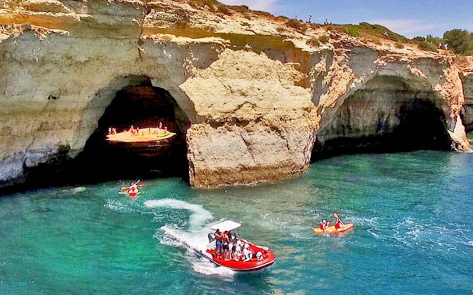 Benagil & Coastline: Full Caves Circuit Boat Tour from Portimão