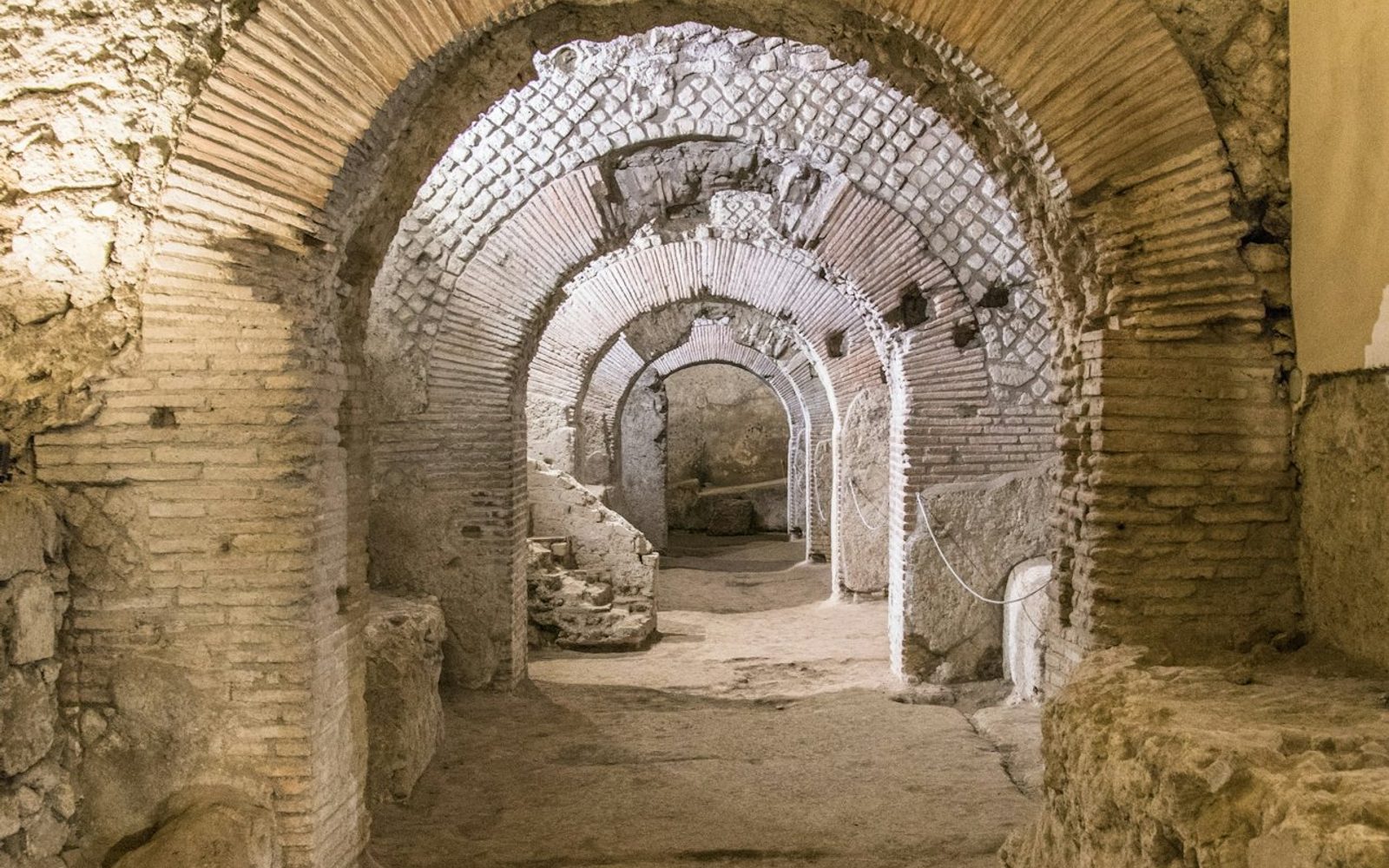 Complex of San Lorenzo Maggiore & Archaeological Area: Entry + Audio Guide