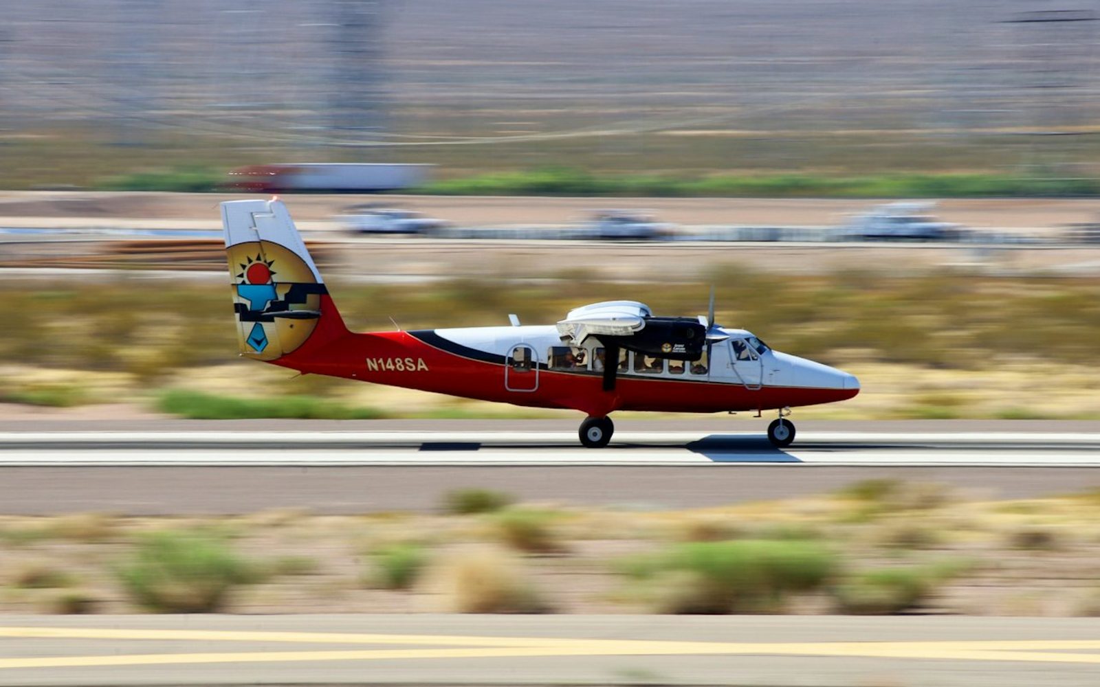 Grand Canyon Highlights: Roundtrip Flight from Las Vegas