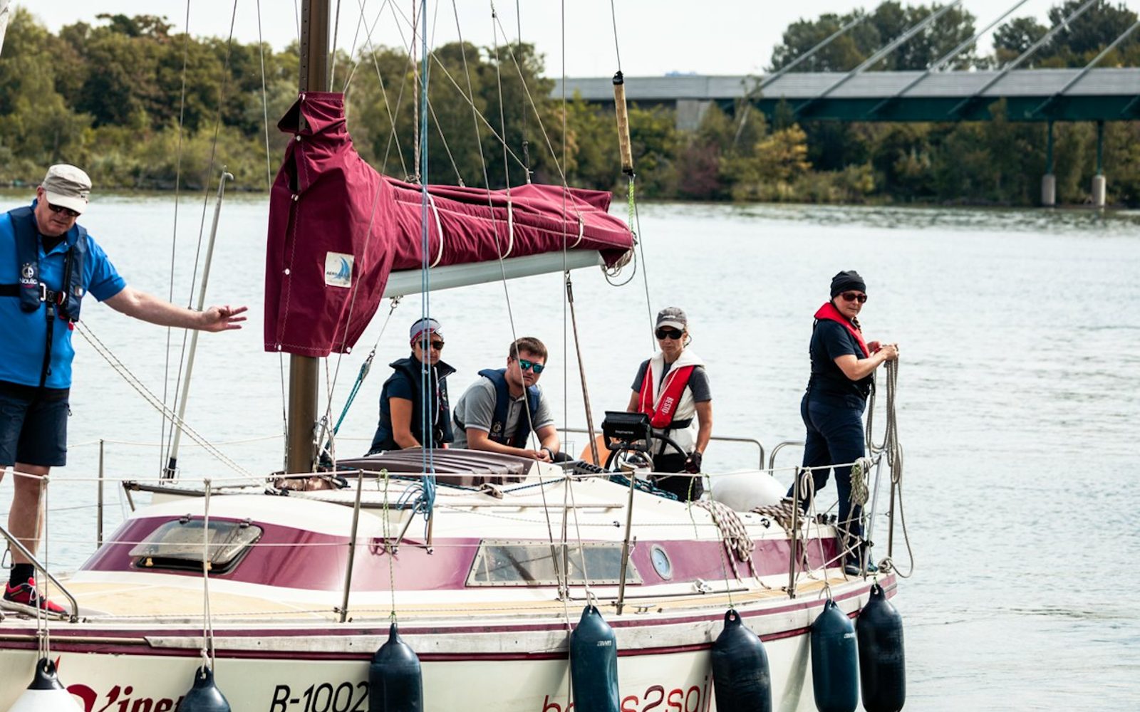 Sailing Yacht Taster in Vienna with Professional Skipper