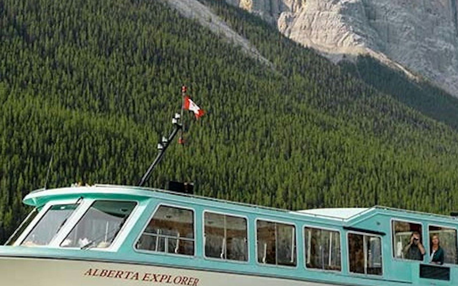 Lake Minnewanka Boat Cruise