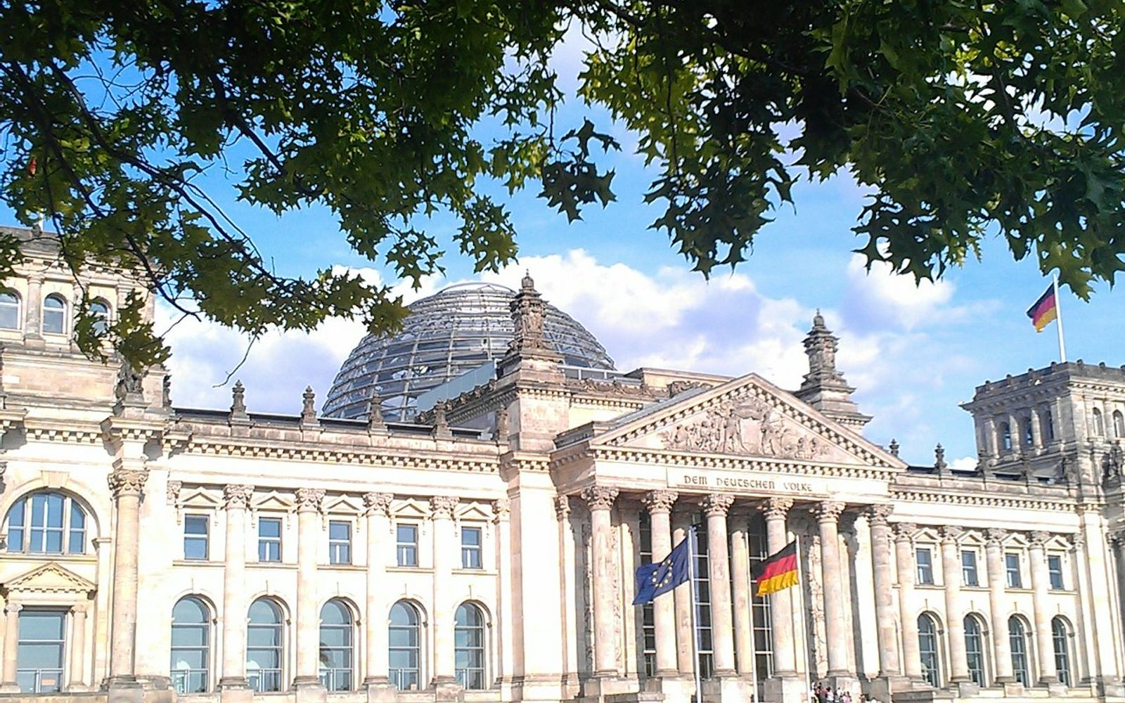 Berlin: Parliament District Guided Tour in German