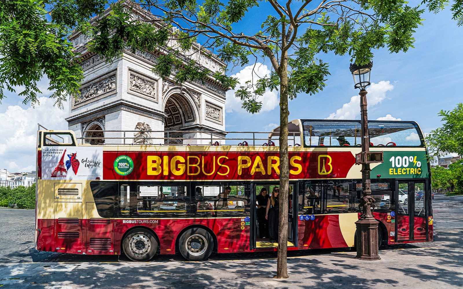 Big Bus: Parijs Hop-on Hop-off Bus Tour met optionele Seine River Cruise