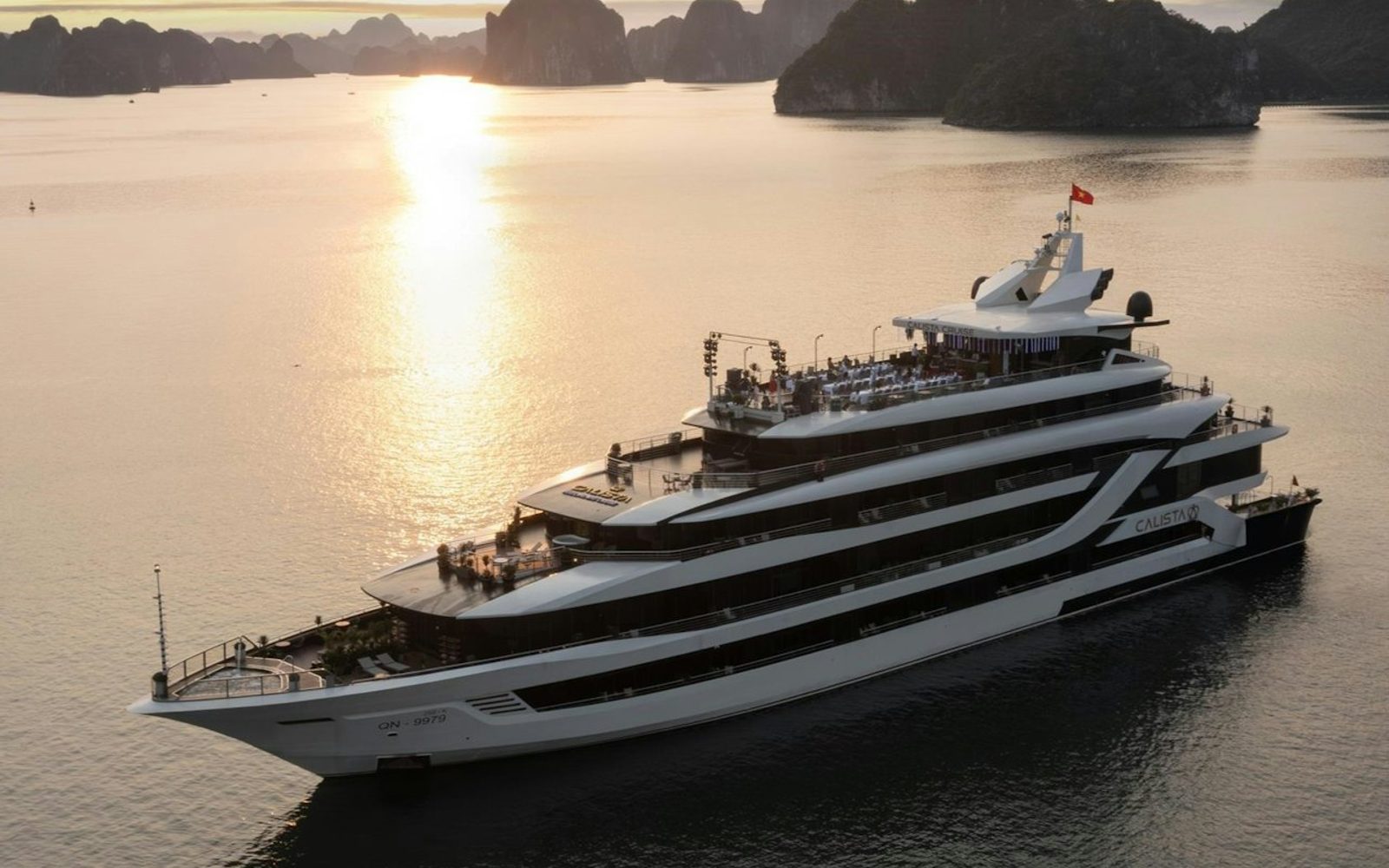Ha Long Bay: 2D1N 5-Star Calista Cruise + Sung Sot & Ti Top + Optional Transfer