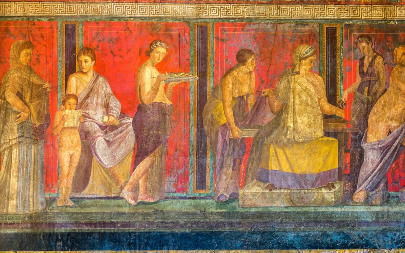Pompeii Pass: Guided Tour + Pompeii in the Past Museum & Pompeii Train Access