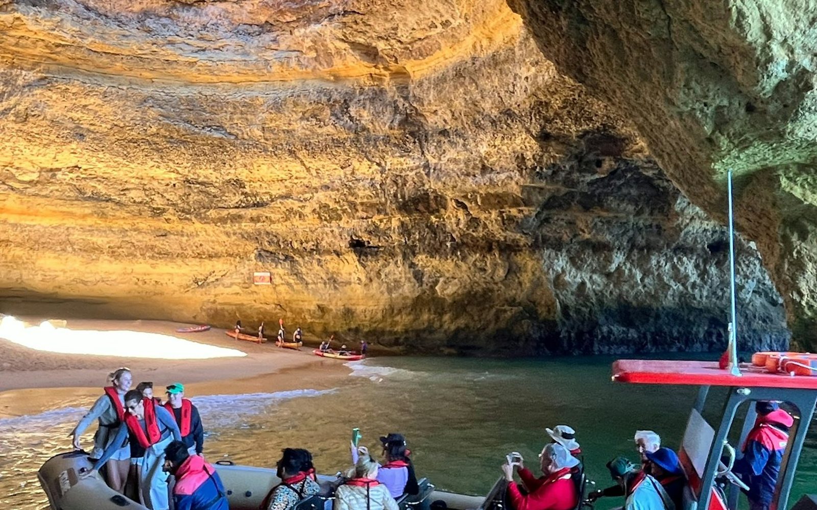 Benagil Caves: Guided Boat Tour from Lagos