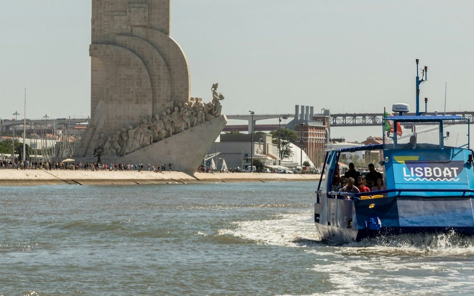 Lisbon: Expert Hop-On Hop-Off Tour + Audio Guide
