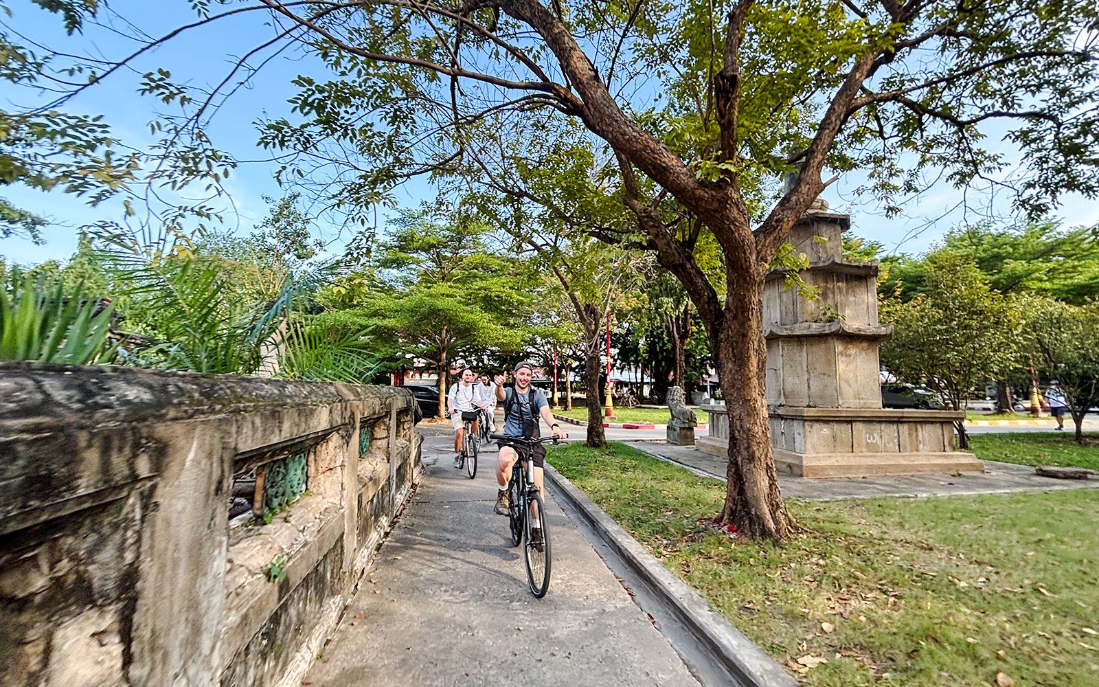 From Bangkok: Backstreets and Hidden Gems Half-Day Guided Bike Tour