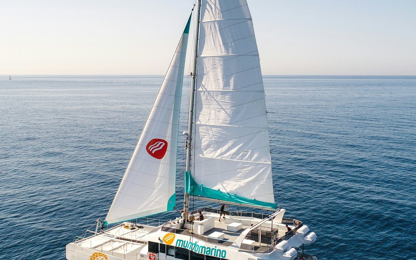 Malaga: Sunset Catamaran Cruise + Drink