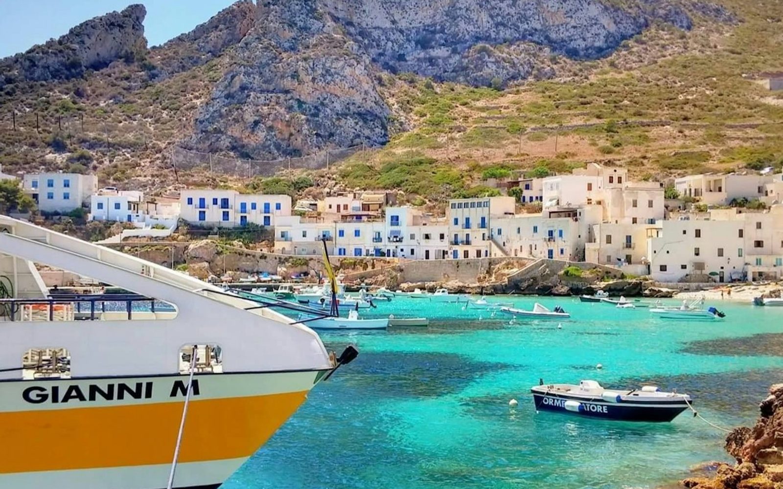 Aeolian Islands: One-Way Ferry from Lipari to Vulcano