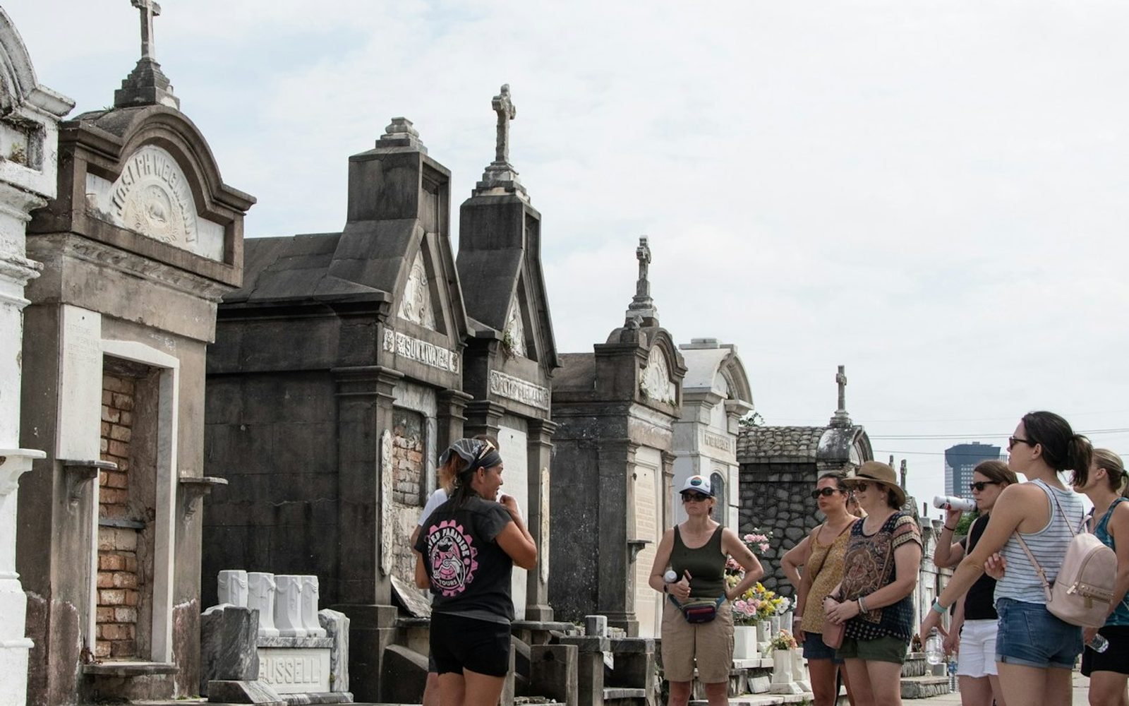 Garden District & Cemetery: Bike Tour