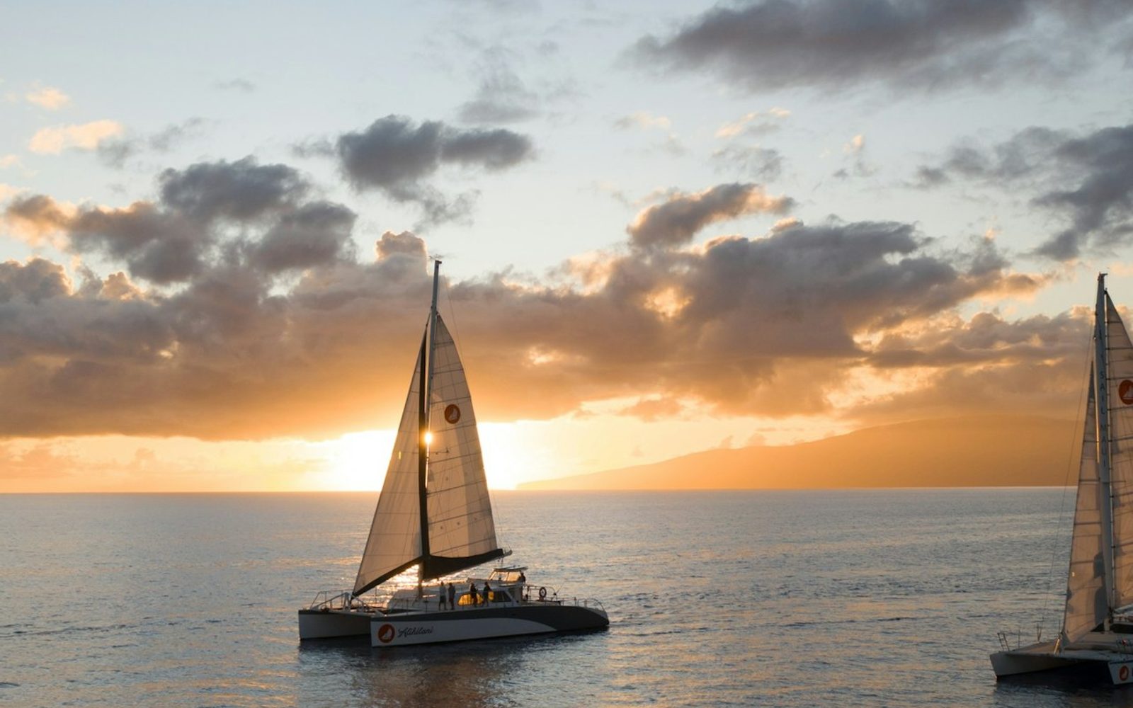 Akialoa: Sunset Sail