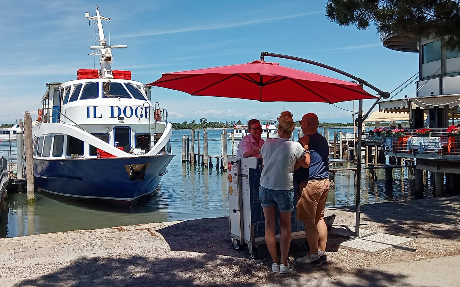 Venice, Murano and Burano Guided Tour from Punta Sabbioni