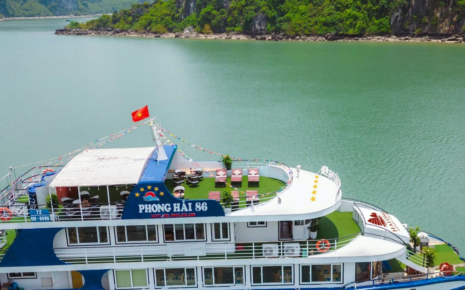 Ha Long Bay: Boat Cruise + Buffet Lunch + Optional Transfer