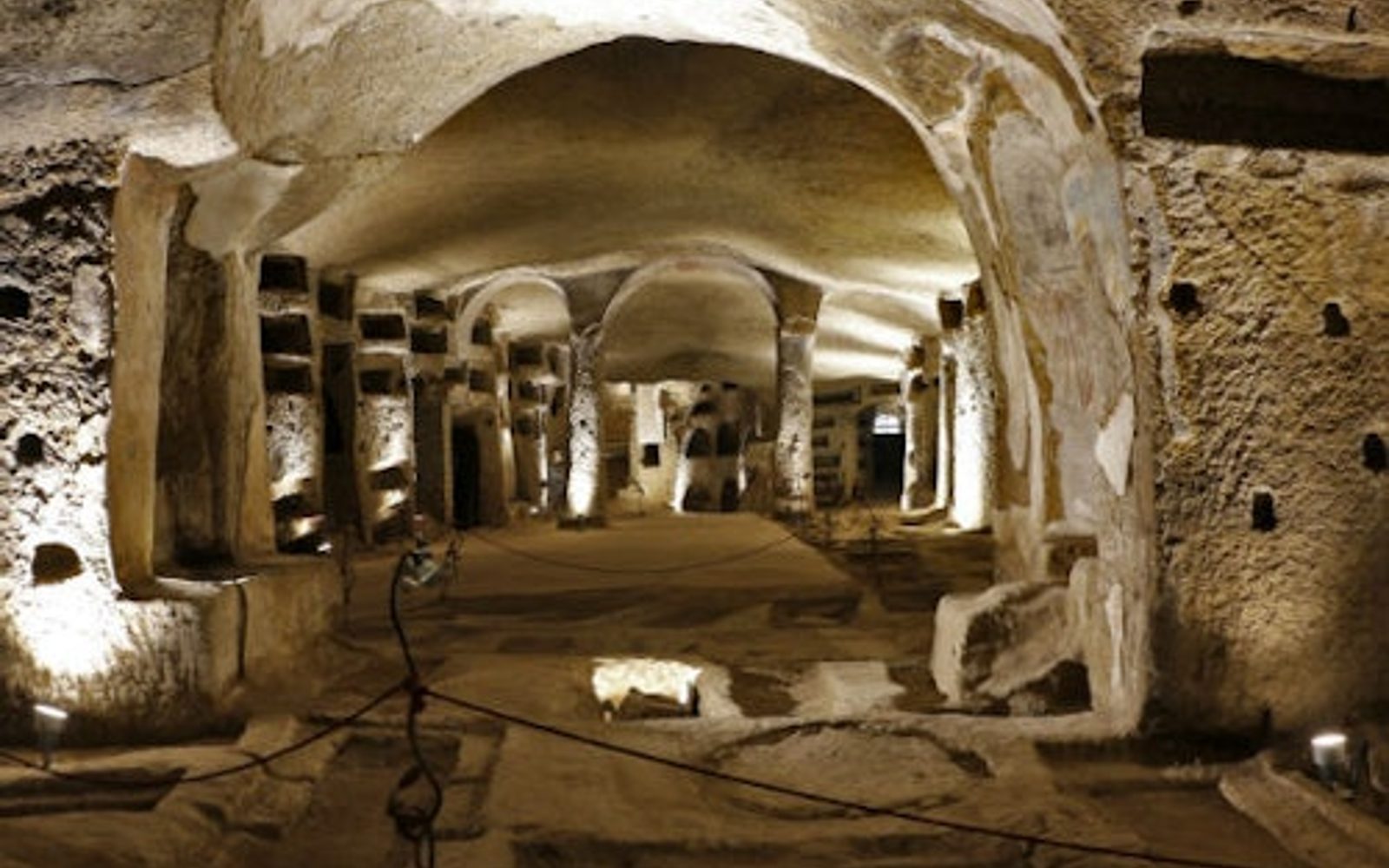 Catacombs of San Gennaro: Guided Tour