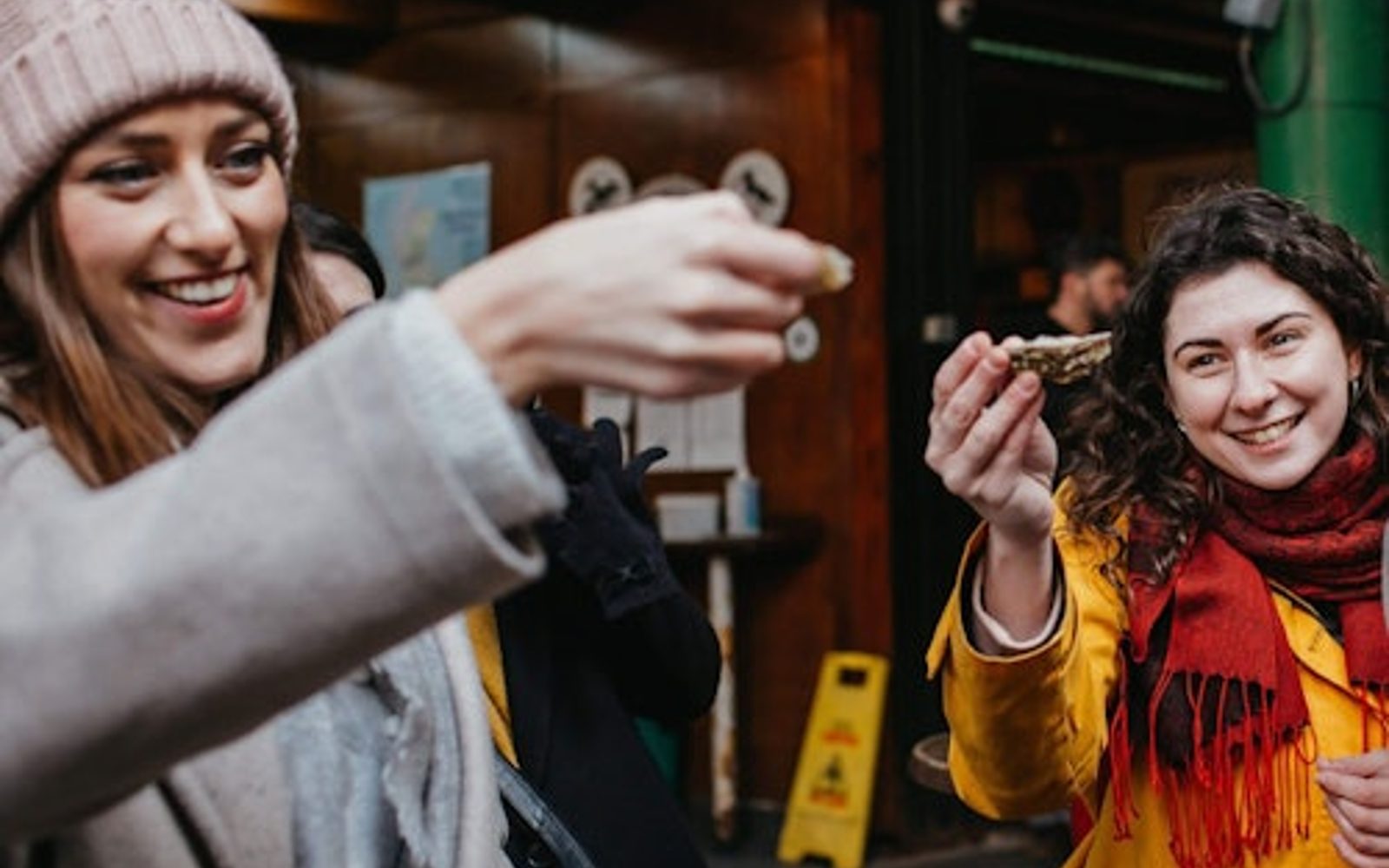 London: Tour ẩm thực có hướng dẫn tại Borough Market & Southwark + thưởng thức món ăn