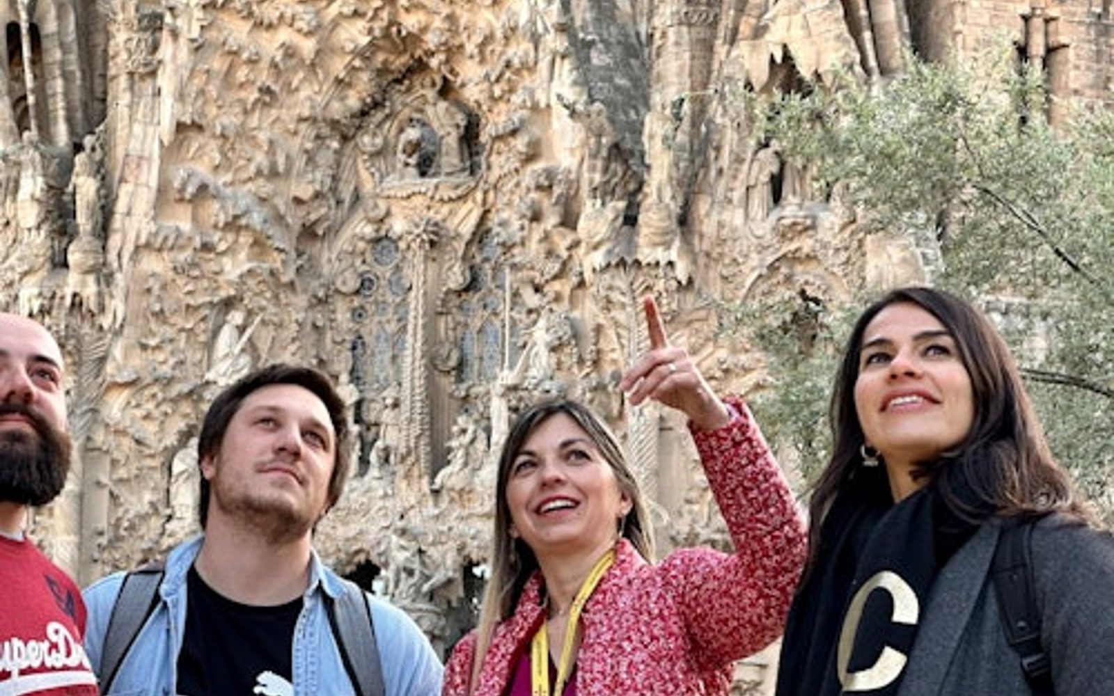 Go With A Local: Skip The Line Sagrada Familia Tour in Spanish
