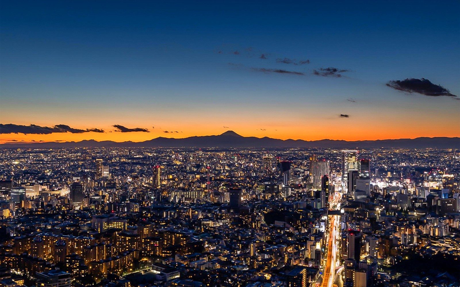 前往六本木之丘展望台的東京城市景觀門票