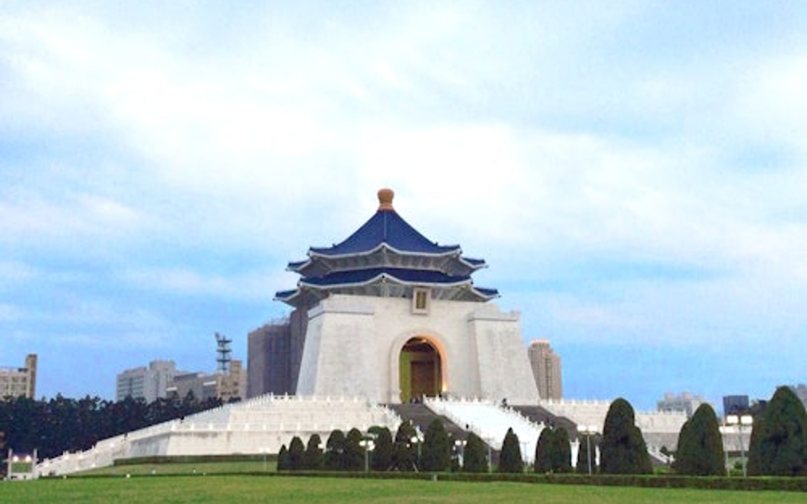 Taipéi: Tour por la ciudad en la mañana + Entrada al Museo Nacional del Palacio