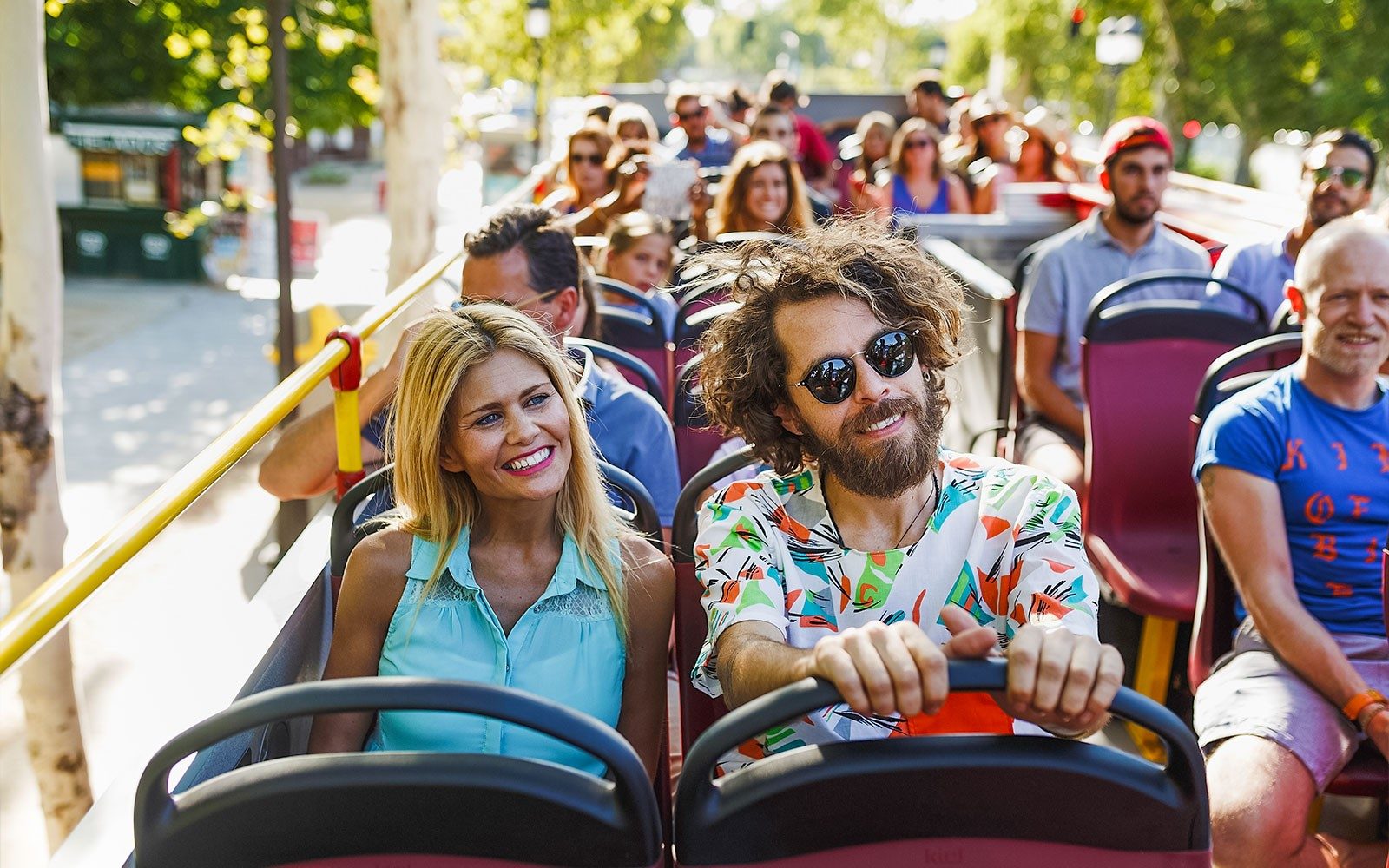 (Korlátozott idő: 24 órás ingyenes) Városnézés: Bangkok Hop-on Hop-off Busz Túra