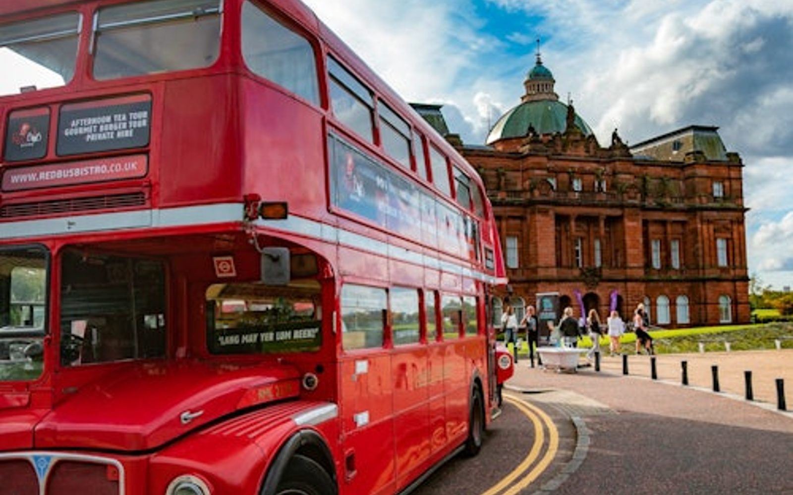 Pengalaman Minum Teh Sore atau Gin Sore di Glasgow