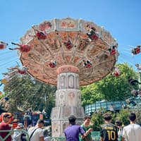 パリ発: アステリックス・パーク入場券と往復送迎, Roissypole, パリ