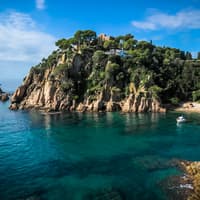 Costa Brava: Small Group Tour with Lunch from Barcelona
