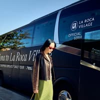 La Roca Village Shopping Express: Roundtrip from Barcelona