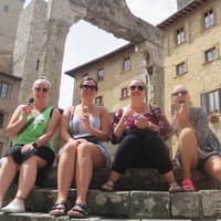 Grape Escape Winery Tour