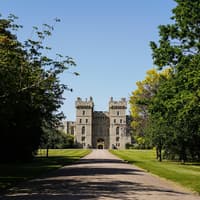 Stonehenge, Bath & Windsor: Guided Day Tour from London — gallery 4