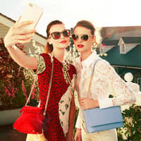 Bicester Shopping Village: Escorted Express Tour