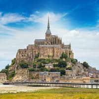 Mont Saint-Michel: Small Group Day Trip from Paris with Cider Tasting