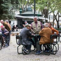 Lisbon: Guided Brunch Tour + Drinks