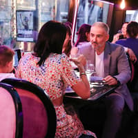 Dari Arc de Triomphe: Makan Malam Signature Bus Toqué dengan Pemandangan Paris, Paris