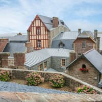 Mont Saint-Michel: Admission + Transport from Paris