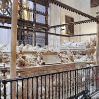 3-Hour Guided Tour of Granada: Cathedral, Royal Chapel & Silk Market — gallery 3