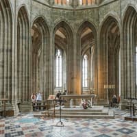 Mont Saint-Michel: Admission + Transport from Paris