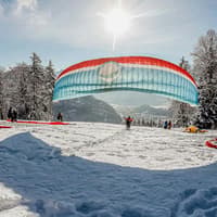 Interlaken Tandem Paragliding Flight, Interlaken