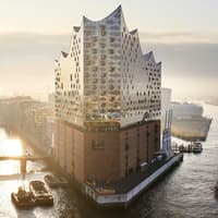 Elphi Plaza Guided Tour and Harbour Cruise
