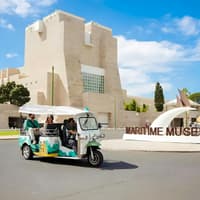 Lisbon: Private Tuk-Tuk Tour with Local Guide