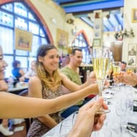 Barcelona: Wine & Tapas Guided e-Bike Tour — gallery 3
