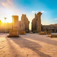 Luxor: Guided Day Tour to East and West Bank + Roundtrip Transfer — gallery 1