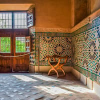 Alhambra & Nasrid Palaces Guided Tour without Entry Tickets — gallery 2
