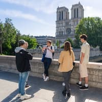 Île de la Cité Guided Tour with Sainte-Chapelle Tickets — gallery 1