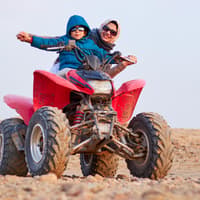 جولة ركوب الدراجات الرباعية حول الأهرامات مع اختيار ركوب الجمال, القاهرة
