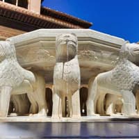 Alhambra Premium Skip-the-Line Guided Tour with Nasrid Palaces — gallery 1